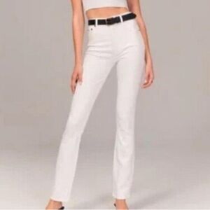 Abercrombie Ultra High Rise 90s Slim Straight Jean